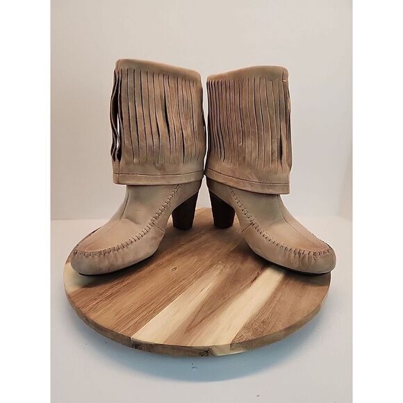 Born Banbury Fringe Moc Bootie Women's Size 6 Tan Nubuck Heeled W02016 - Picture 7 of 10